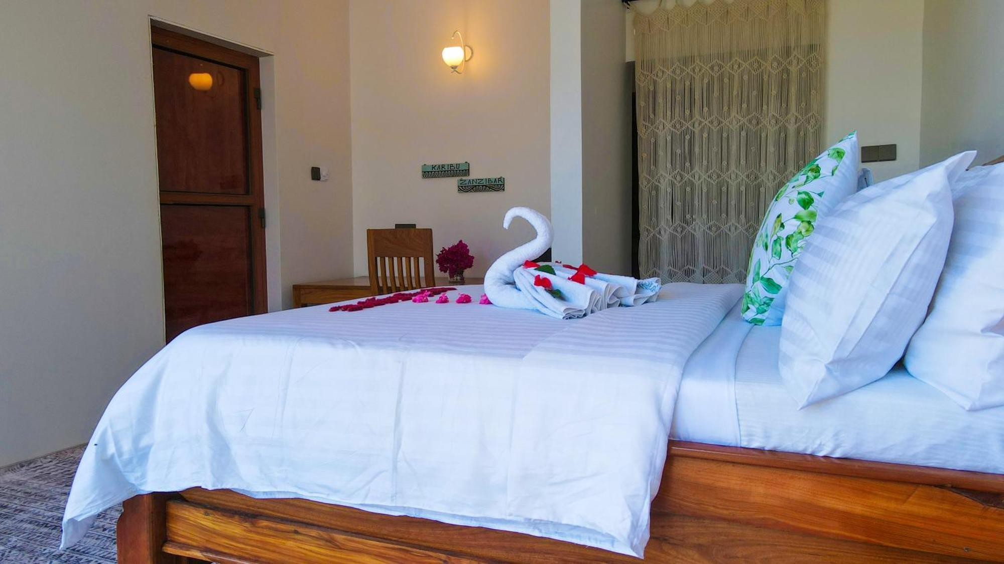 Jazira Palace プワニ・チャンガーニ エクステリア 写真